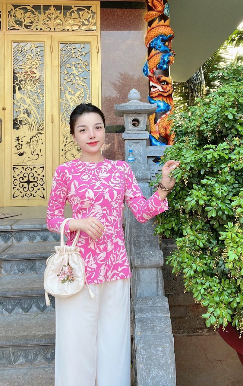 Bà Ba Hoa Lụa Mango ( Áo hồng quần trắng)