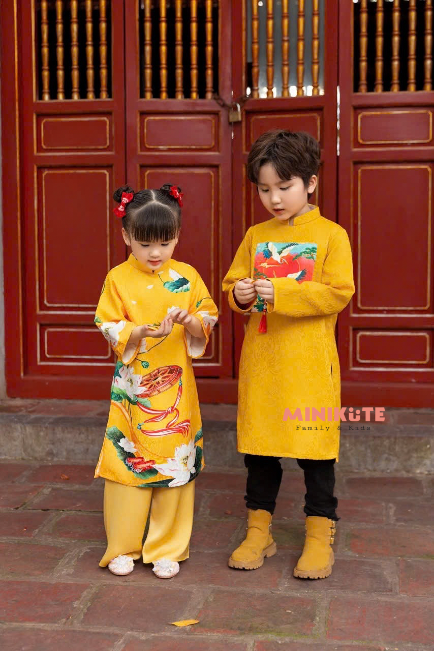 Áo Dài Gia Đình Cát Tường- Vàng