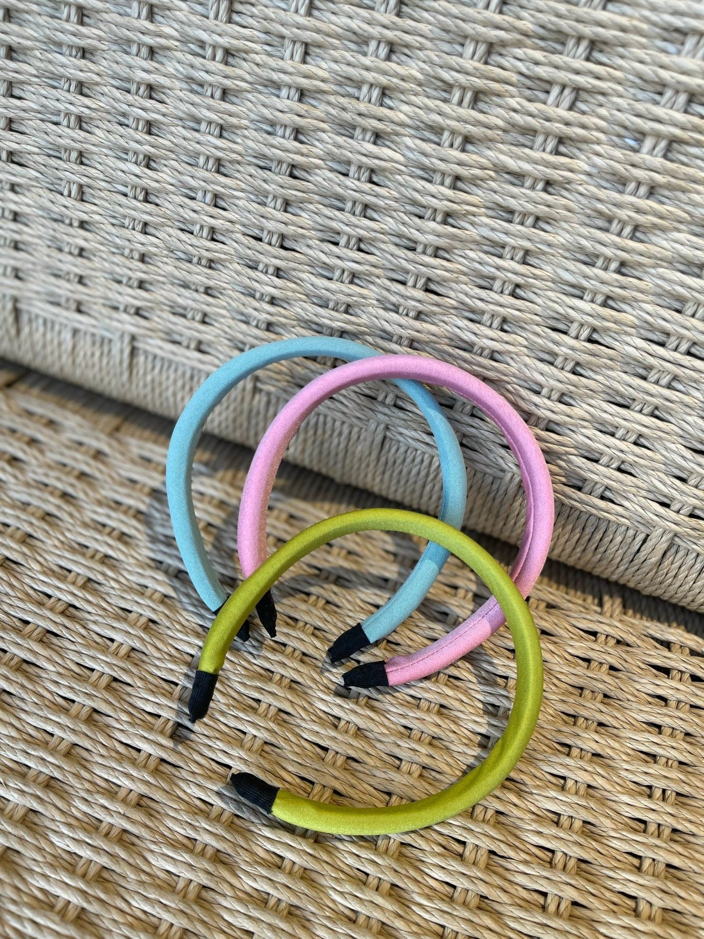 Bà Ba Gấm Hồng Quần Xanh Lơ - Tặng Kèm Băng Đô