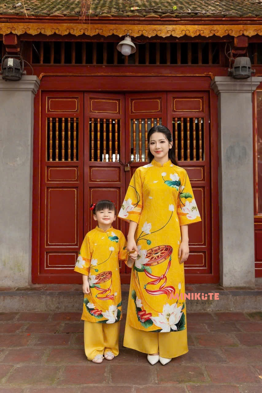 Áo Dài Gia Đình Cát Tường- Vàng