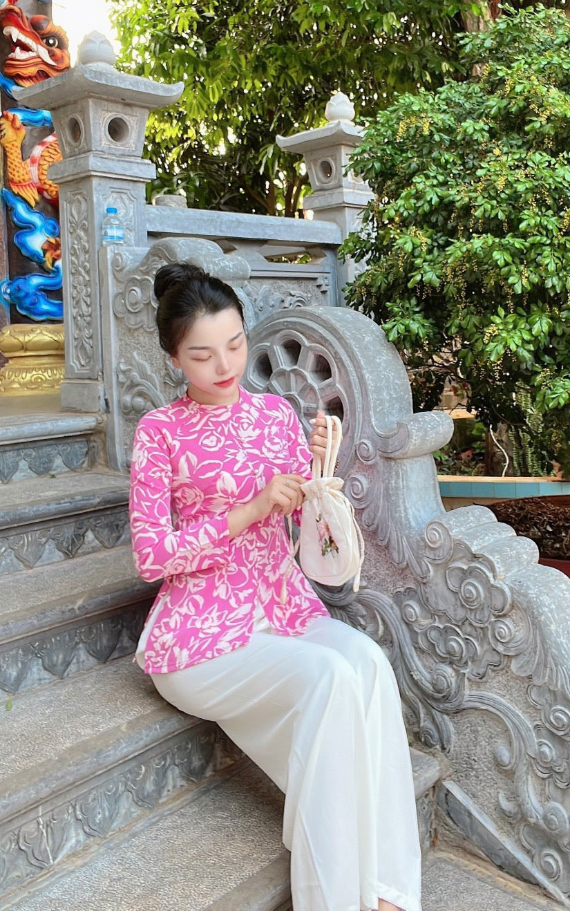 Bà Ba Hoa Lụa Mango ( Áo hồng quần trắng)