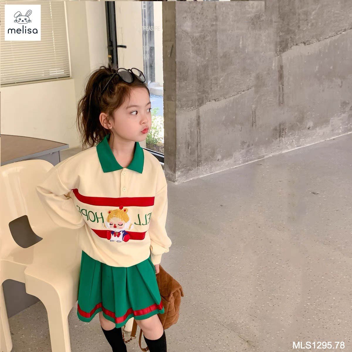 SWEATER AND GREEN SKIRT SET