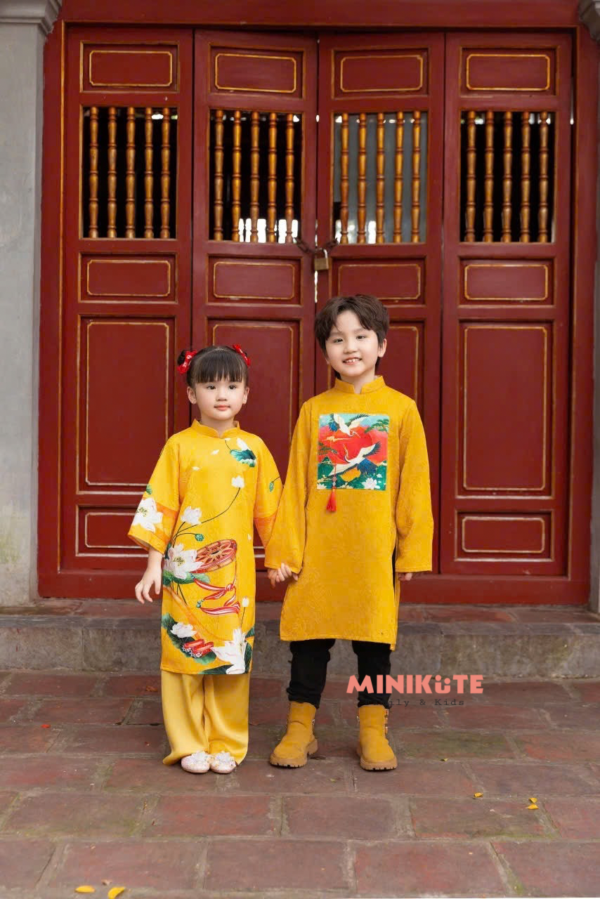 Áo Dài Gia Đình Cát Tường- Vàng