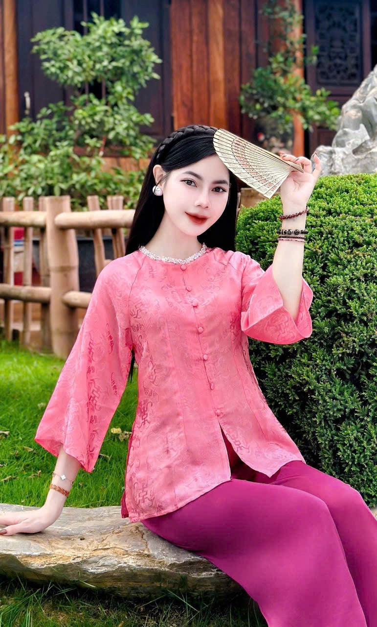 Bà Ba lụa Nha Xá Quế Châu