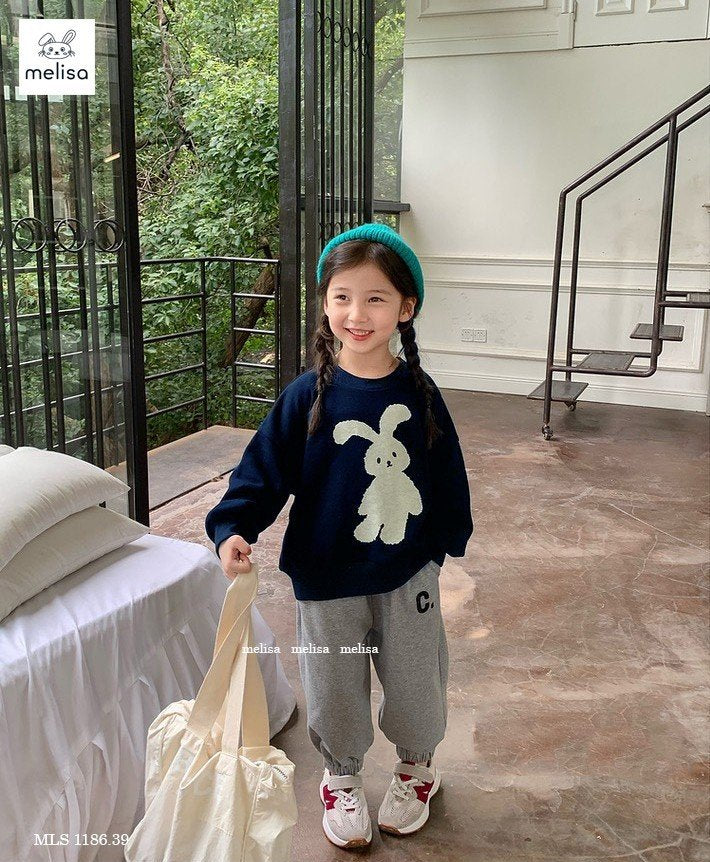 NAVY RABBIT SWEATER AND GRAY PANTS SET