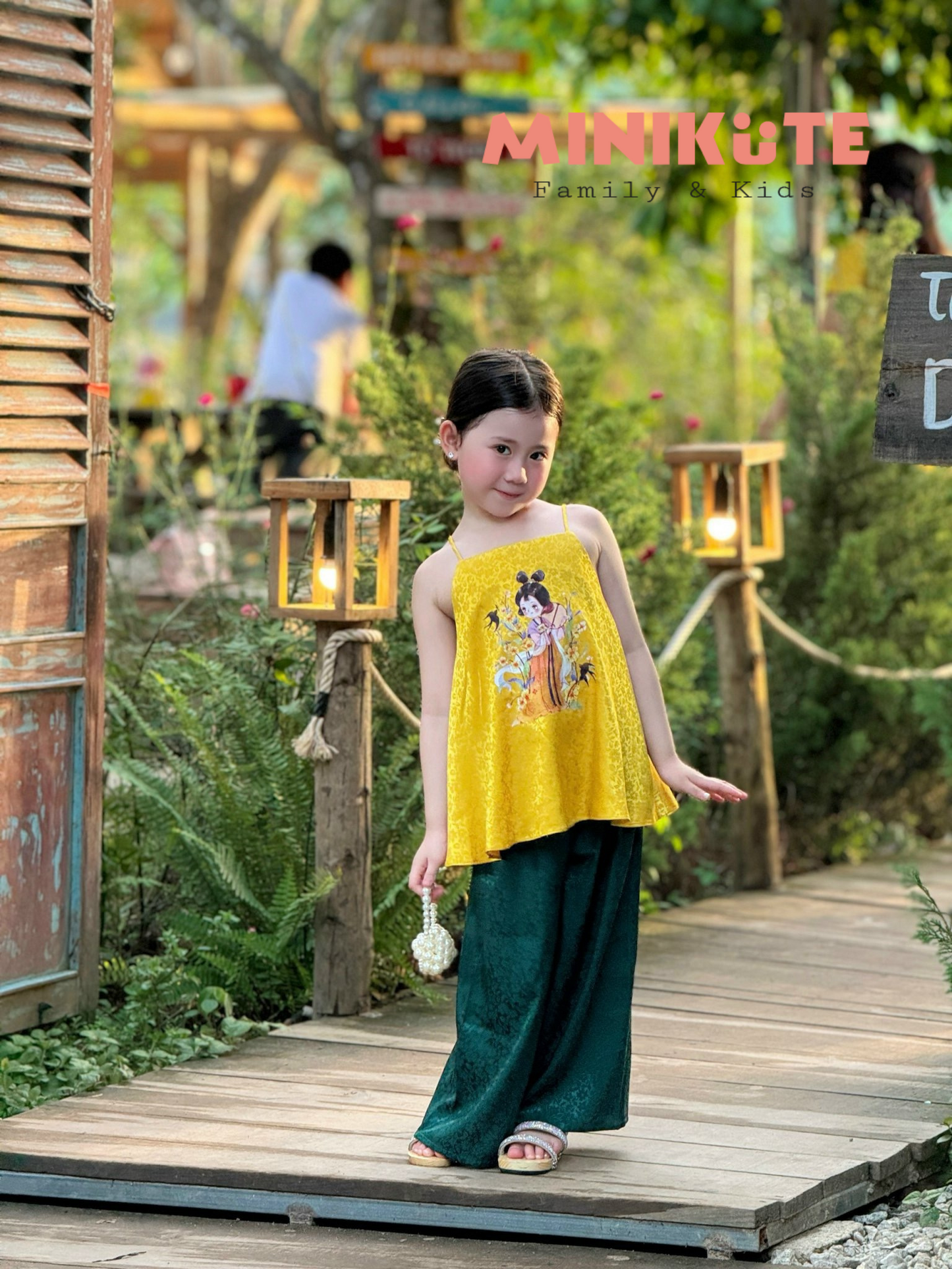 Yếm Gấm Lụa Minh Duyên