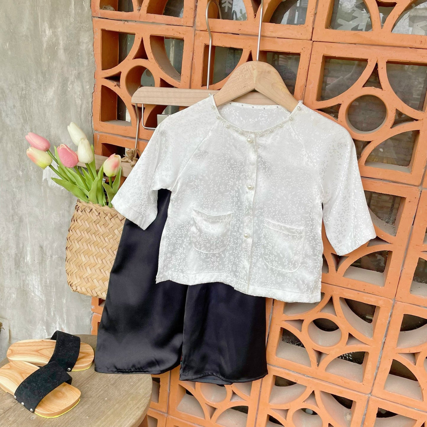 BST Bà Ba Gấm Lụa Cổ Viền Ngọc Trai