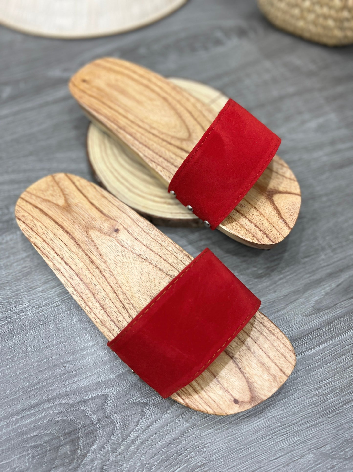 Guốc Gỗ Người Lớn - Quai đỏ