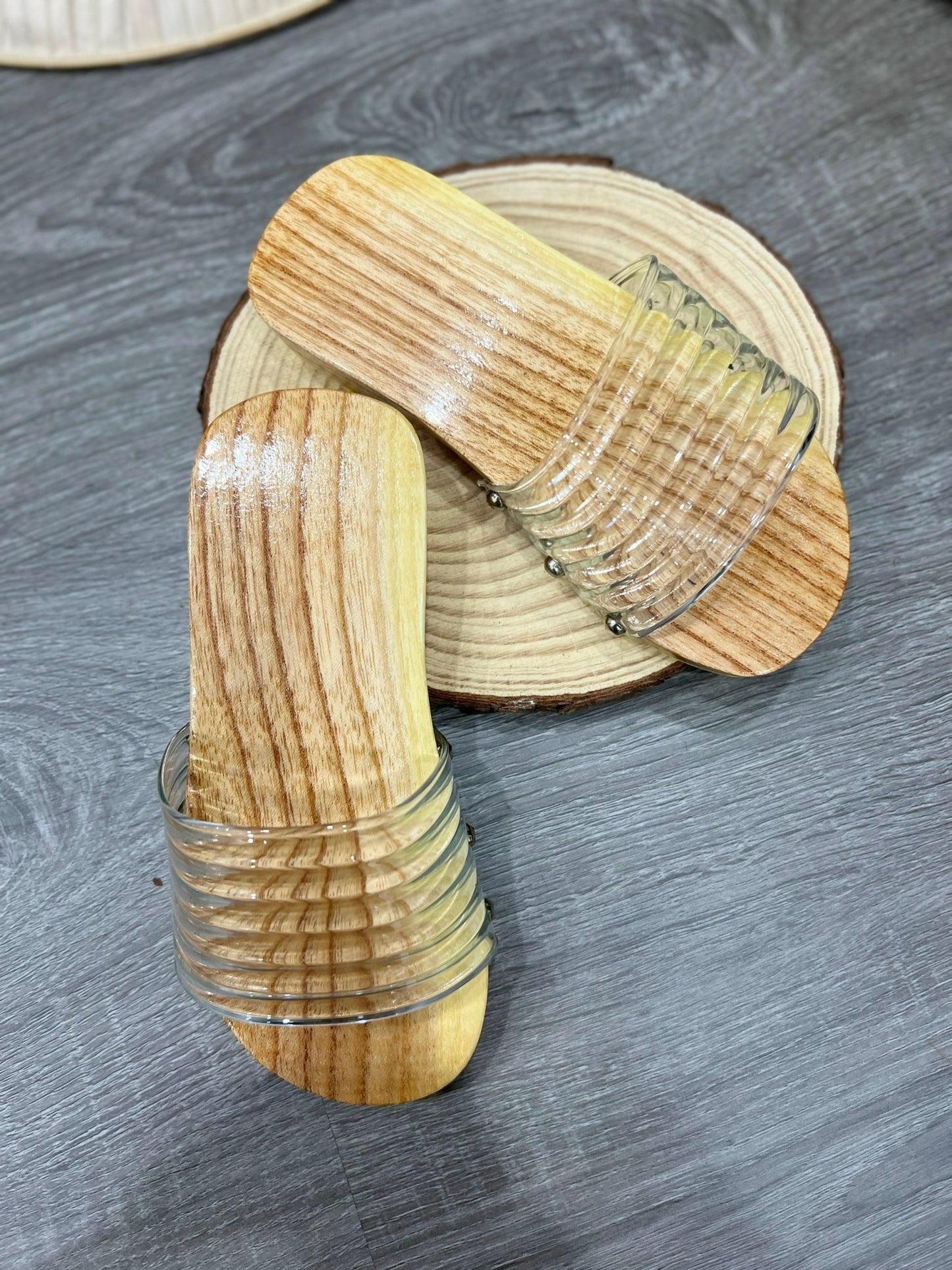 Guốc Gỗ Quai Trong Gân Cho Bé