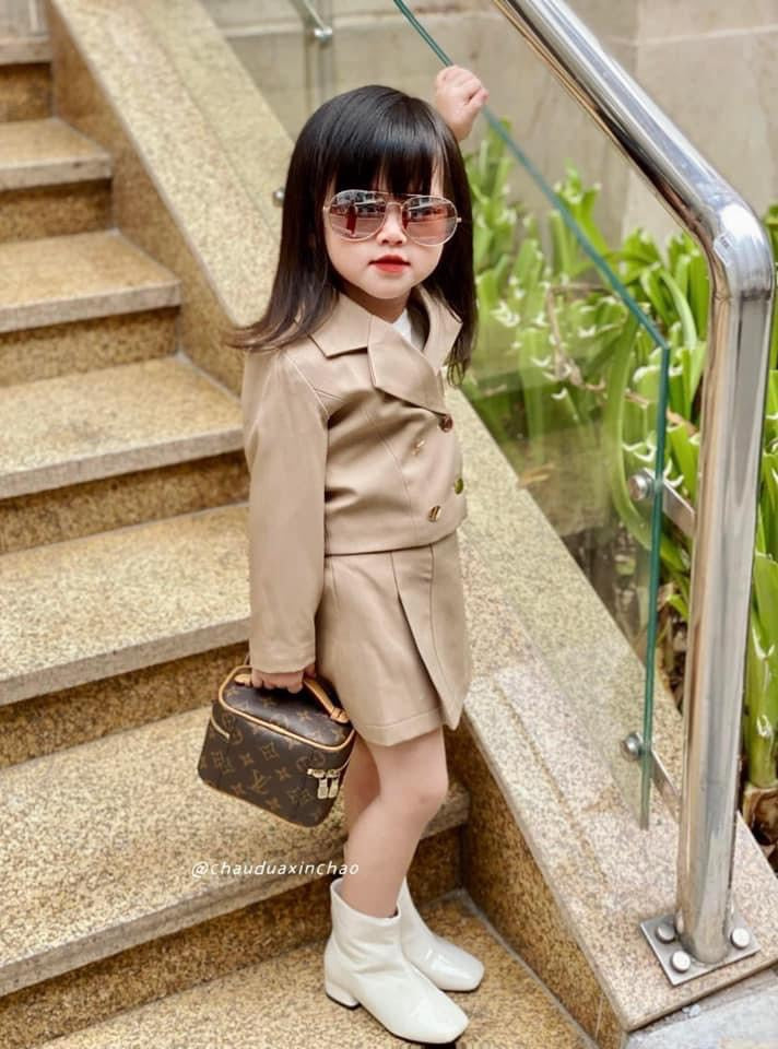 BLAZER AND SKIRT SET
