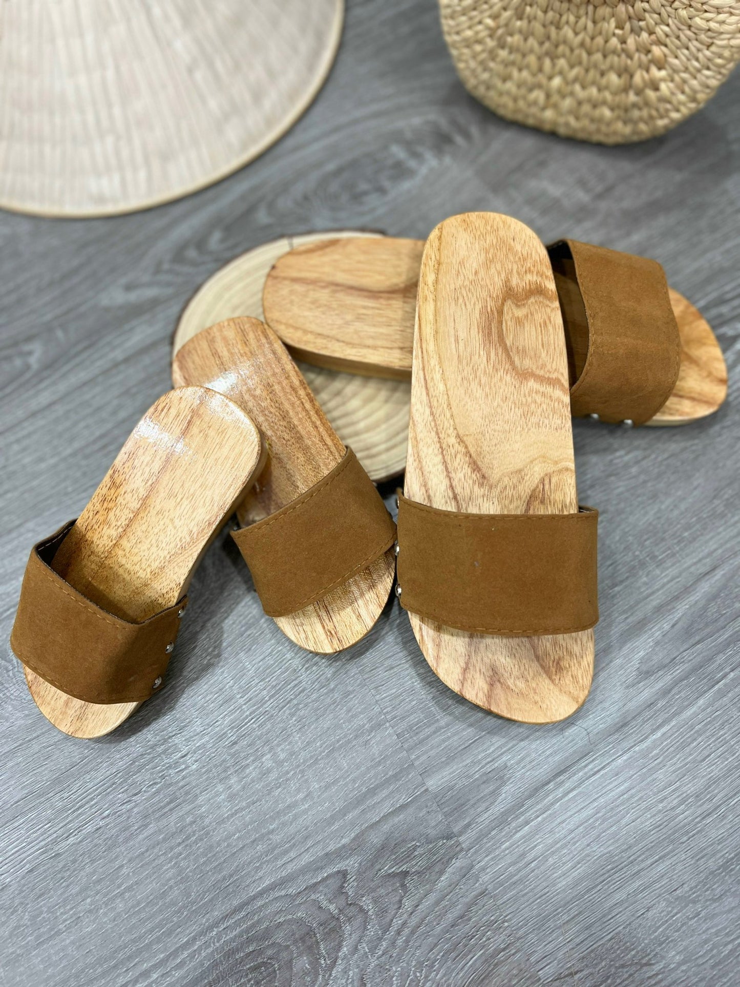 Guốc Gỗ Người Lớn - Quai Nâu