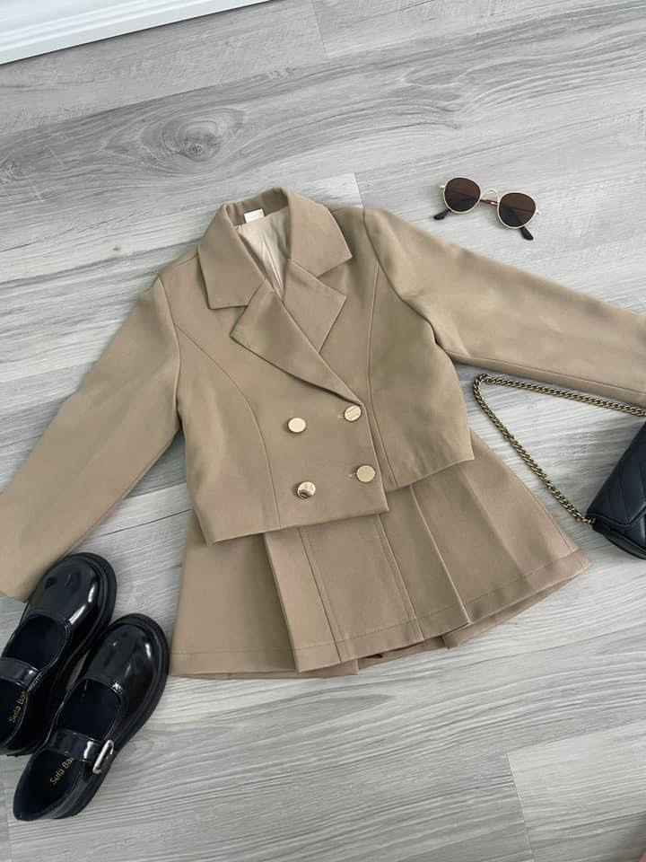 BLAZER AND SKIRT SET
