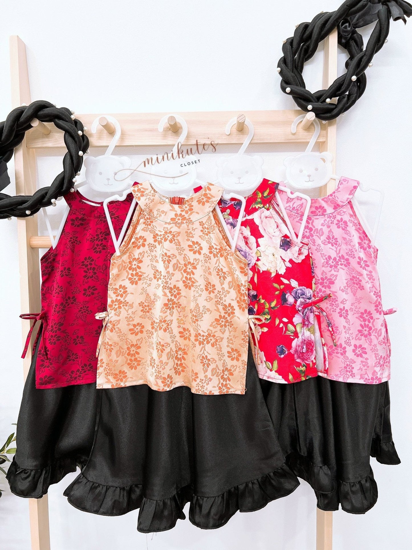 Yếm Đào Lụa Gấm Huệ Minh