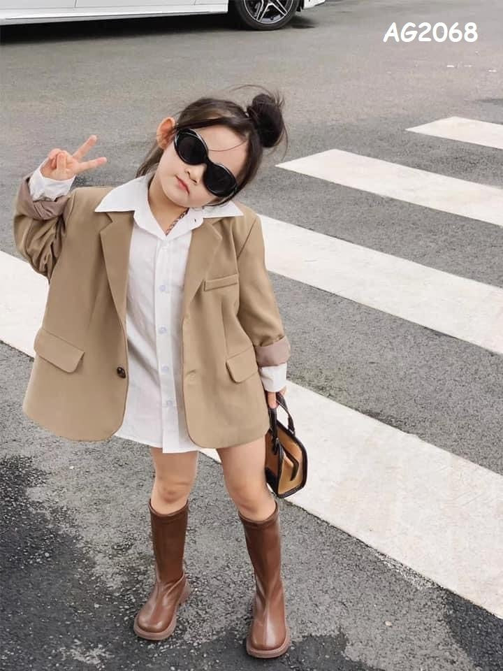 BROWN BLAZER