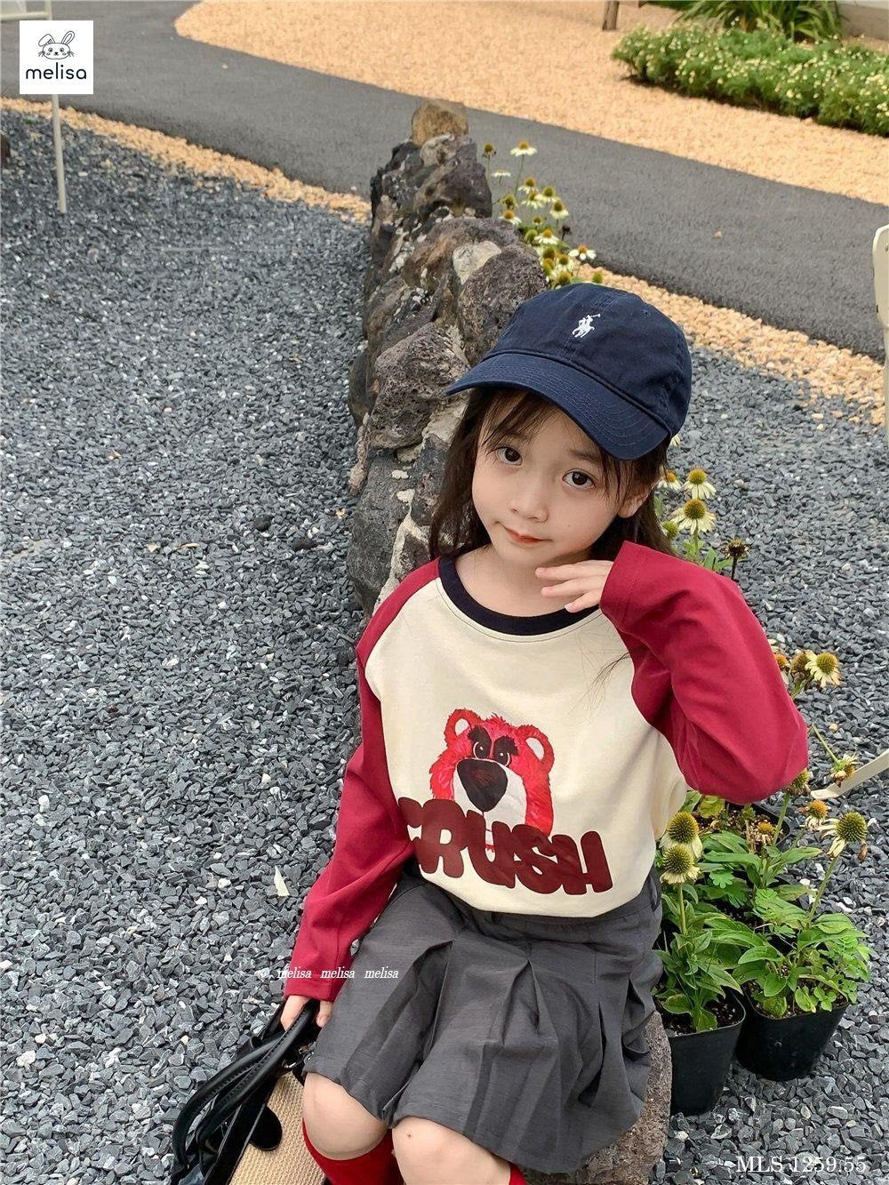 RED BEAR TOP WITH GRAY SKIRT SET