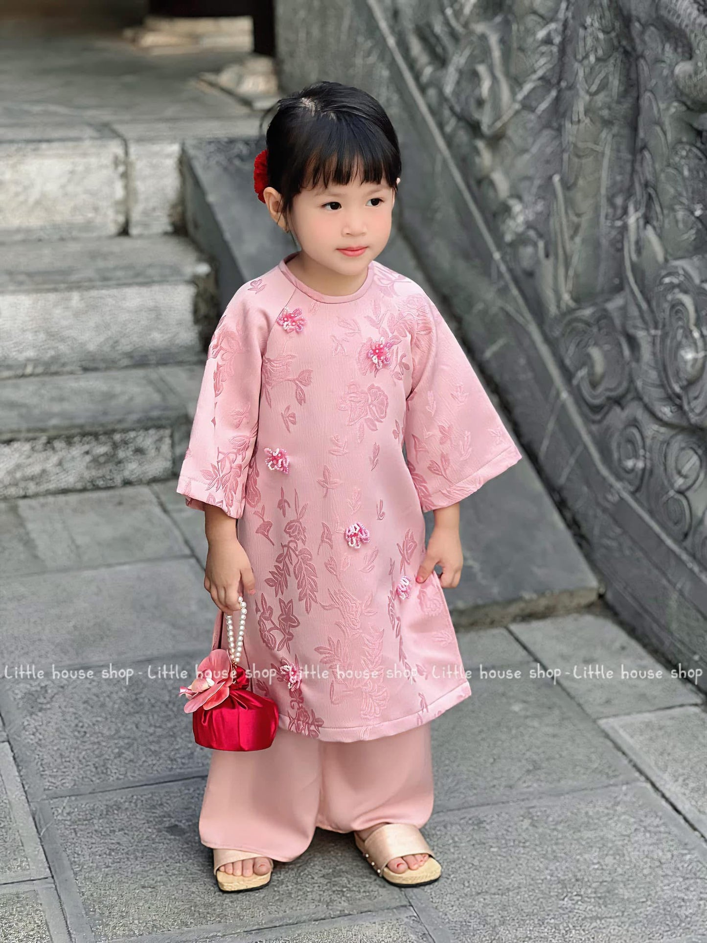 Áo Dài Mẹ Bé Nhi Uyên