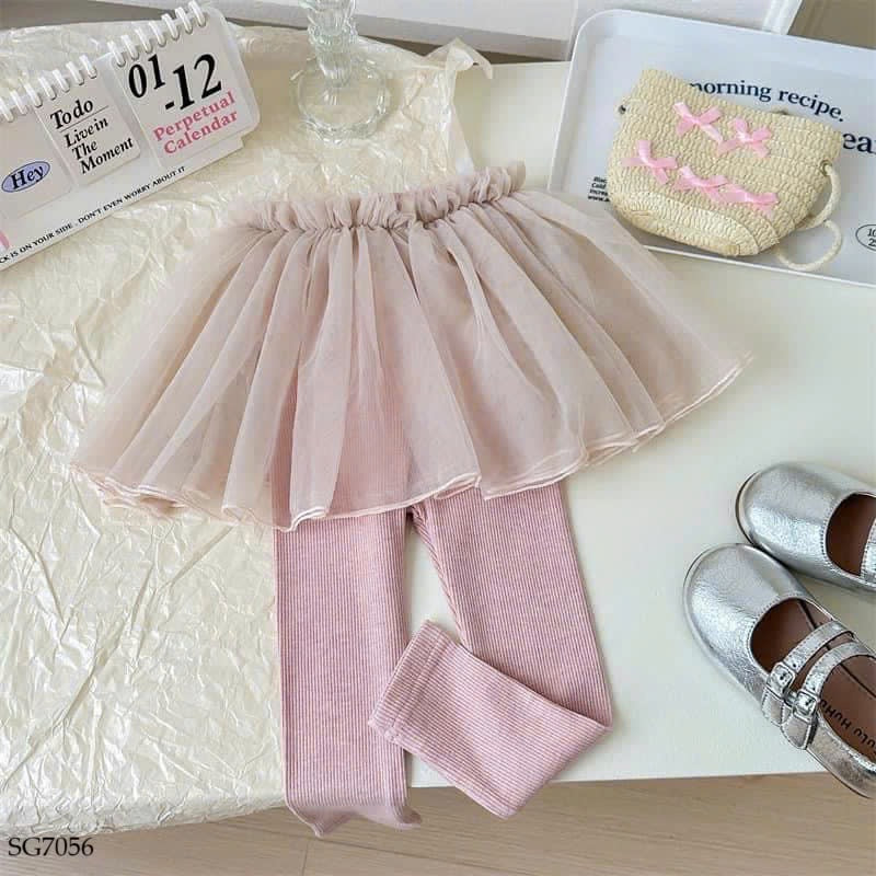 RABBIT TOP WITH SKIRT LEGGING SET