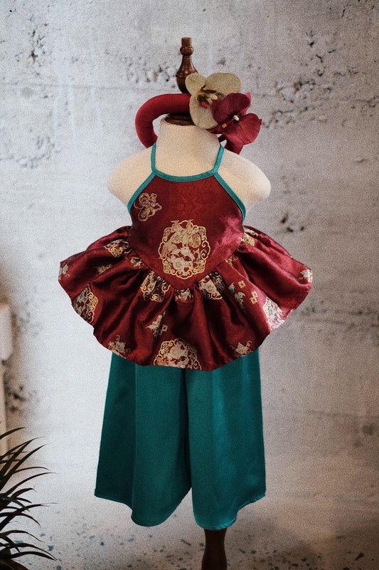 Yếm Gấm Hằng Nga