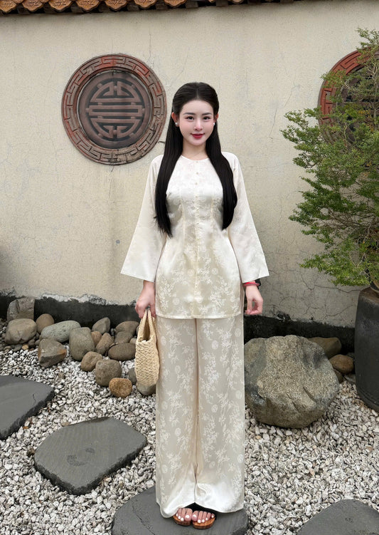 Beige Áo Bà Ba Set | Traditional Vietnamese Two-Piece Outfit with Silk Trousers