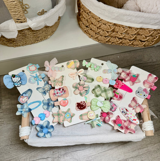 Kawaii Character Hair Clip Set – 10-Piece Gingham Bow & Resin Hair Pins – Cute Pastel Aesthetic Hair Accessories for Girls