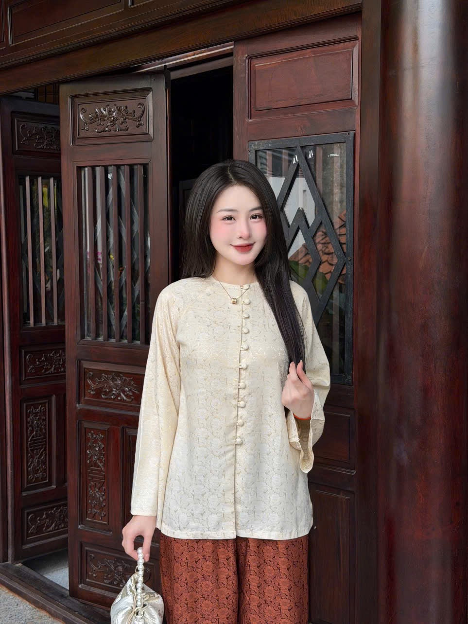 Vietnamese Áo Bà Ba Set - Cream Tunic with Pants | Vietnam Heritage Wear | Temple Outfit| Mid-Autumn Festival & Cultural Celebrations