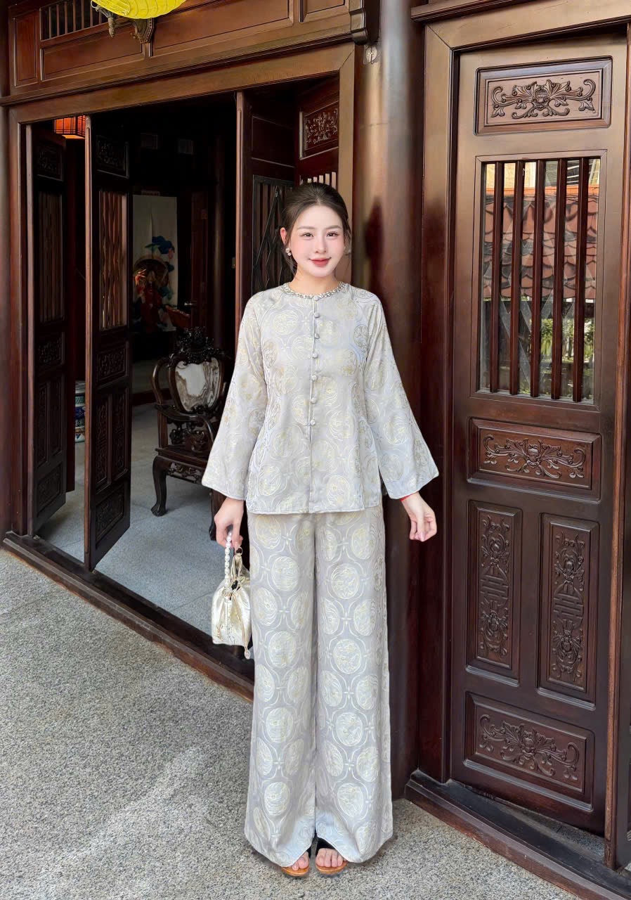 Traditional Vietnamese Áo Bà Ba Set - Elegant Silver Tunic with Pants | Southern Vietnam Heritage Wear | Modest Temple Outfit