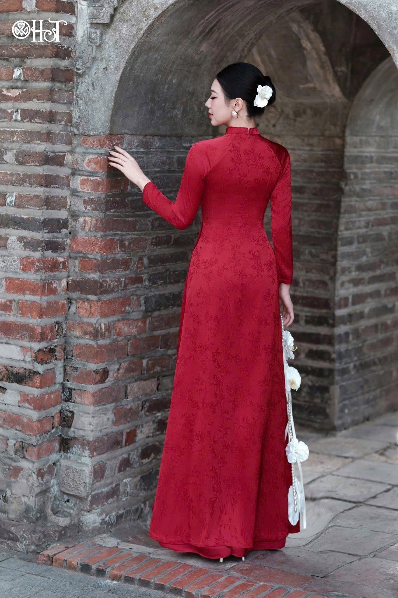 Red Silk Áo Dài Set with Pants| Traditional Wedding, Engagement & Tết Outfit. Áo dài đỏ kèm quần