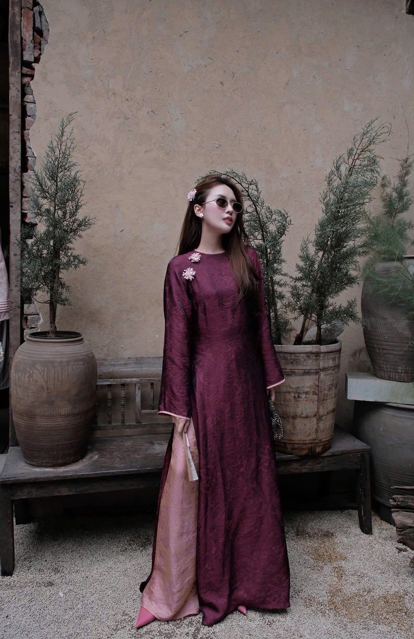 Dark Purple Silk Áo Dài and Pink Pants - Vietnamese Dress | Áo dài 4 tà lụa tơ tằm ánh kim tím