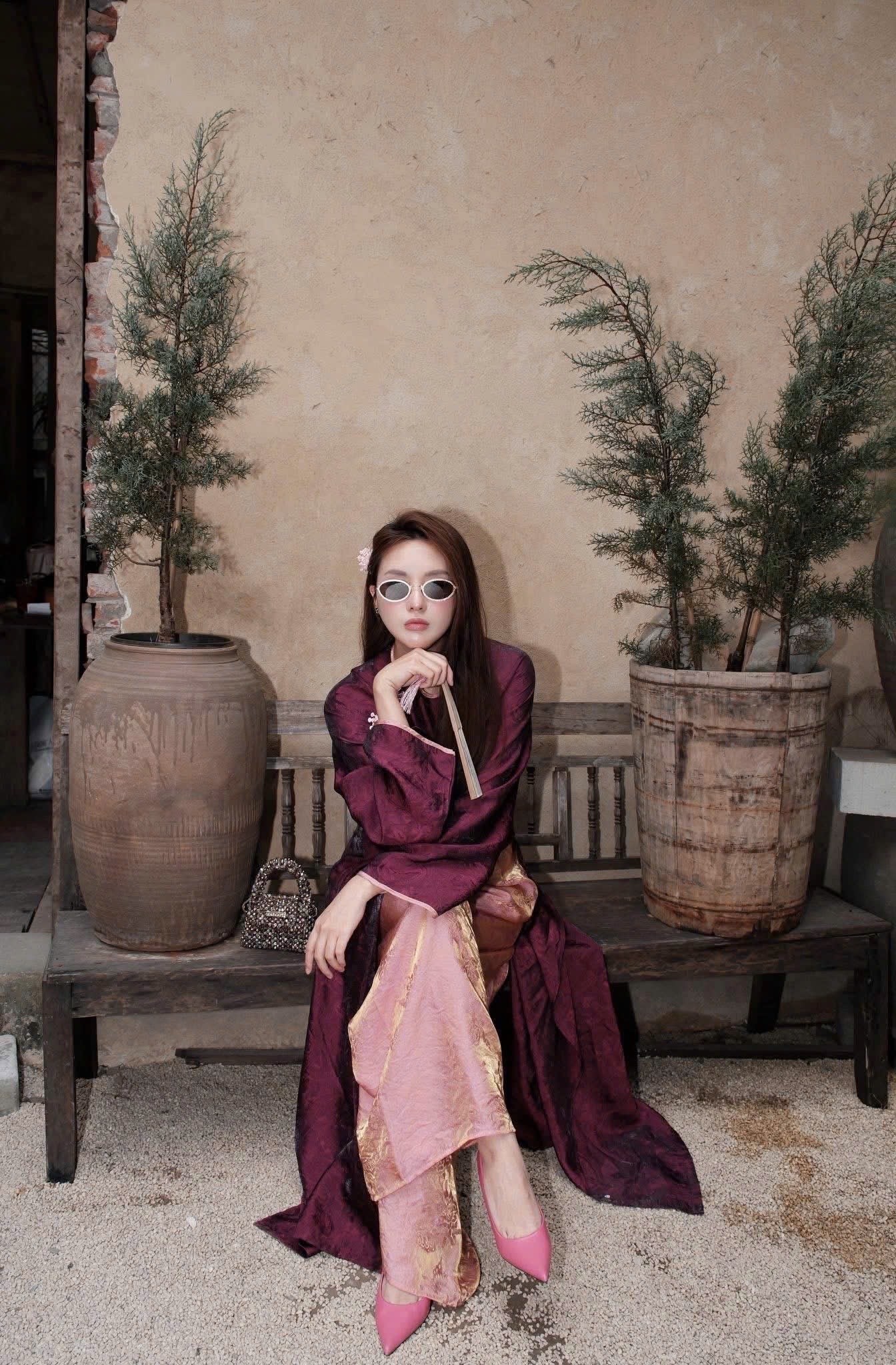 Dark Purple Silk Áo Dài and Pink Pants - Vietnamese Dress | Áo dài 4 tà lụa tơ tằm ánh kim tím