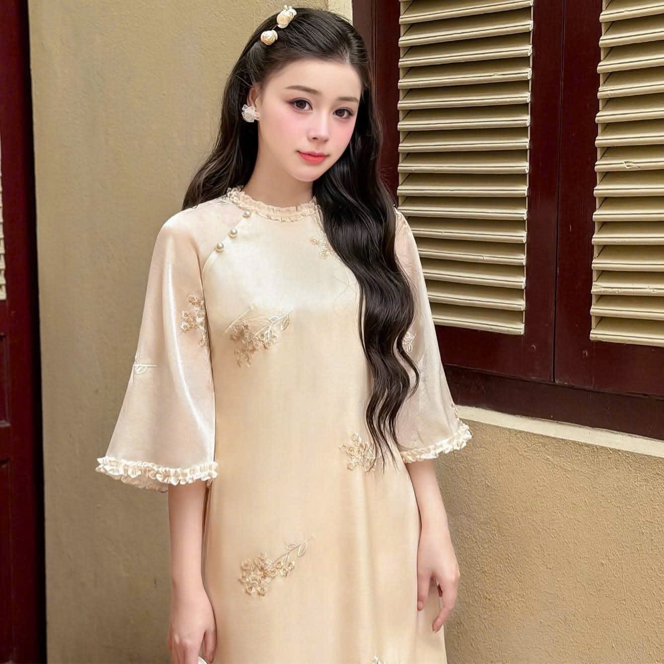 Champagne Organza Lace Trim Áo Dài Set | Graduation, Wedding, Tết Outfit