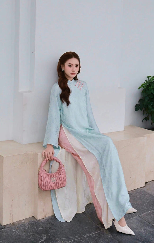 Vietnamese Modern Ao Dai | Blue Pastel Ao Dai set with pink pants | Áo dài tơ tằm 4 tà