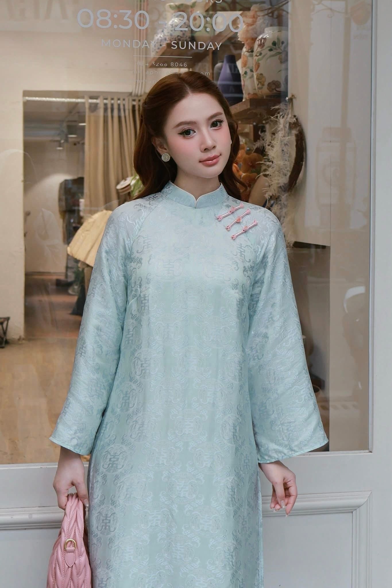 Vietnamese Modern Ao Dai | Blue Pastel Ao Dai set with pink pants | Áo dài tơ tằm 4 tà